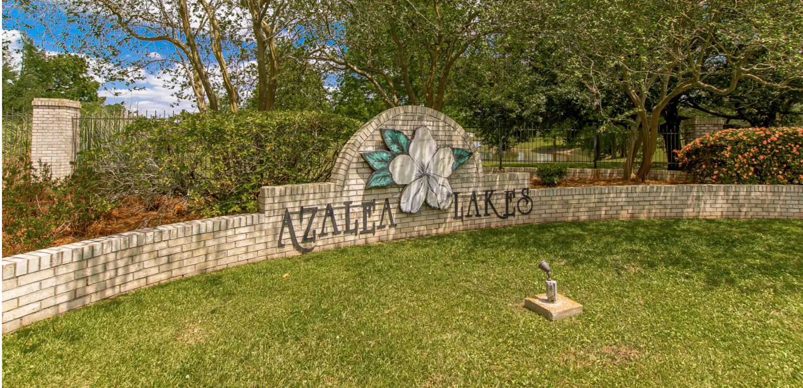 Azalea Lakes in Baton Rouge LA entrance sign